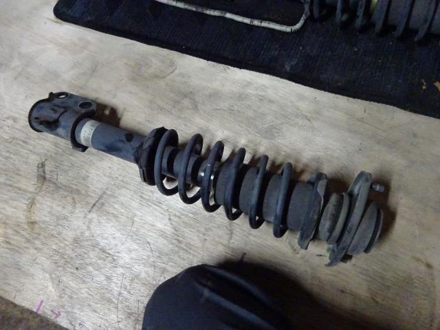 【中古】中古部品 KEI HN22S 右フロントストラット 【3310410000-001685399550110】