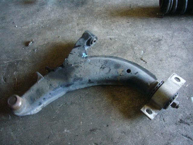 【中古】中古部品 レガシィ BH5 左フロントロアアーム 【3310410000-000767590451740】