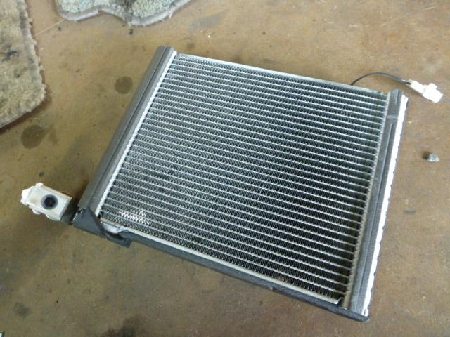 【中古】中古部品 ヴィッツ KSP90 A/Cクーリングユニット 【3310410000-001017272460800】