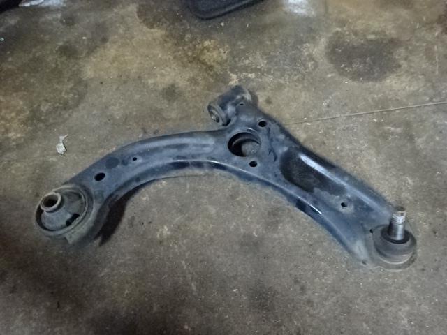 【中古】中古部品 ムーヴ L175S 右フロントロアアーム 【3310410000-001540775651720】