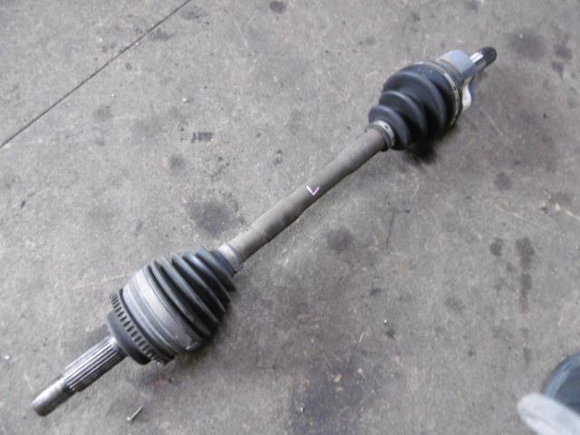 【中古】中古部品 bB NCP30 左フロントドライブシャフト 【3310410000-001398801042200】