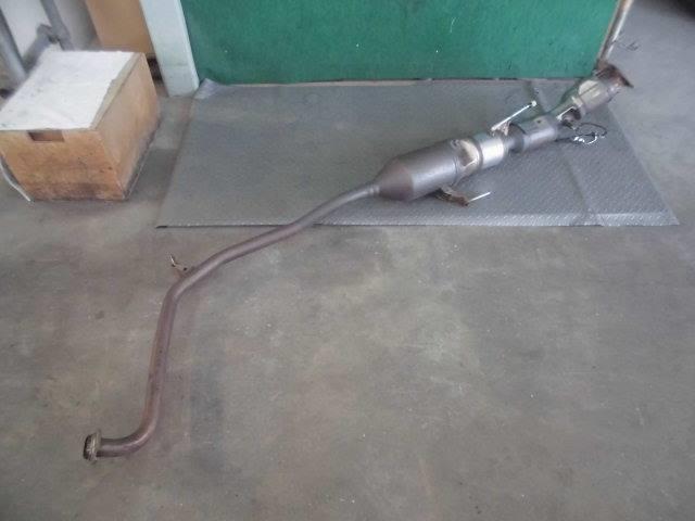 【中古】中古部品 プリウス ZVW30 フロントエキゾーストパイプ 【3310420000-000002110422200】