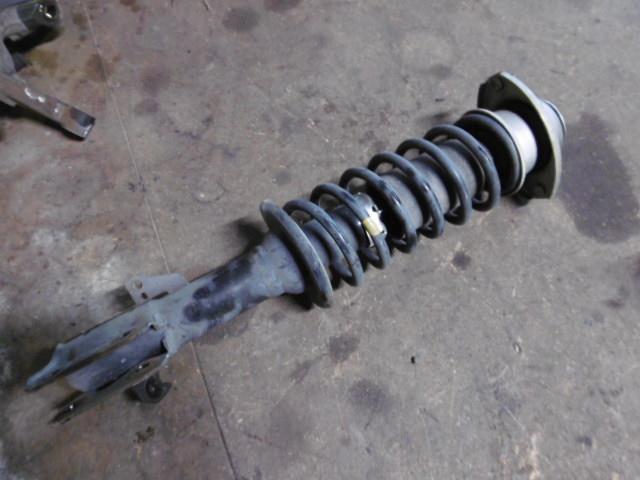 【中古】中古部品 アルト HA24S 右フロントストラット 【3310410000-001279045050110】