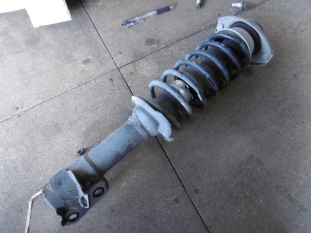 【中古】中古部品 アルト HA24V 左フロントストラット 【3310410000-001193490650210】