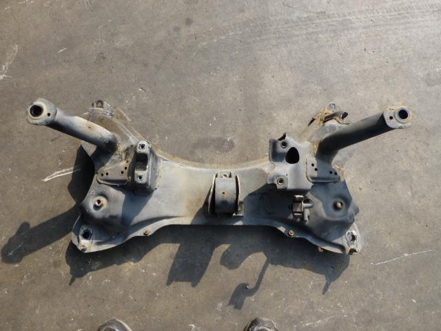 【中古】中古部品 ワゴンR MH21S フロントメンバー 【3310410000-000979685851710】