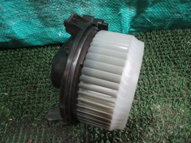 【中古】中古部品 RAV−4 ACA31W ヒーターブロアモーター 【3500080000-22022500136...