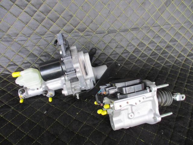 【中古】中古部品 アコード CR6 ブレーキマスター 【3330660100-000213025147160】