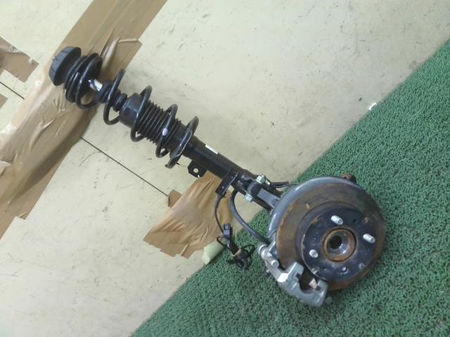 【中古】中古部品 eKワゴン B33W 左フロントストラット 【3310540000-000021599450200】