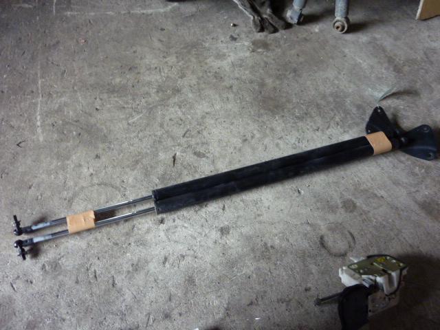 【中古】中古部品 ステップワゴン RF3 バックドアダンパー 【3310410000-000786406277250】