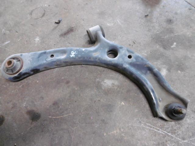 【中古】中古部品 ライフ JB5 右フロントロアアーム 【3310410000-001177024651720】