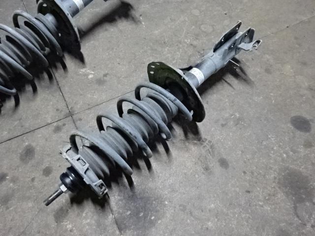 【中古】中古部品 フィット GE6 右フロントストラット 【3310410000-001517454650110】