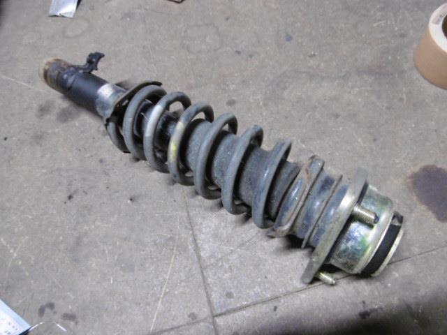 【中古】中古部品 アクティ HA6 左フロントストラット 【3310410000-001239917350210】