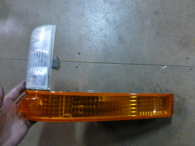 【中古】中古部品 アクティ HH3 右クリアランスランプ 【3310410000-000978601811000】