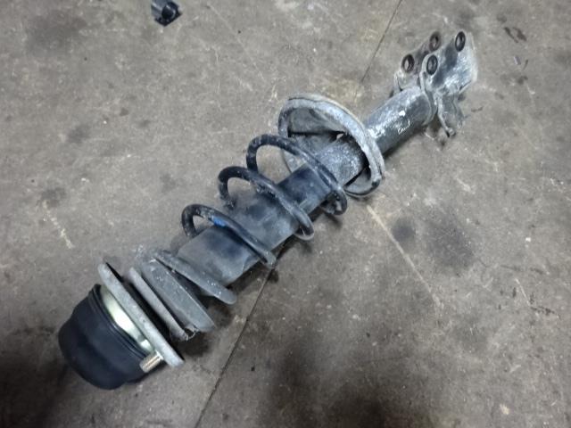 【中古】中古部品 エブリィ DA52V 右フロントストラット 【3310410000-001535148850110】