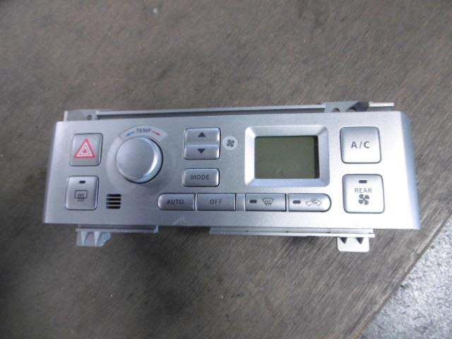 【中古】中古部品 エブリィ DA64W A/Cスイッチパネル 【3310410000-001341088160900】