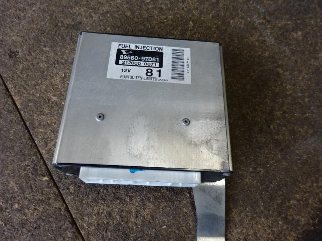 【中古】中古部品 ハイゼット S200V エンジンコンピューター 【3310410000-001534388663100】