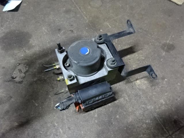 【中古】中古部品 モビリオスパイク GK1 ABSアクチュエーター 【3310410000-001525067442500】