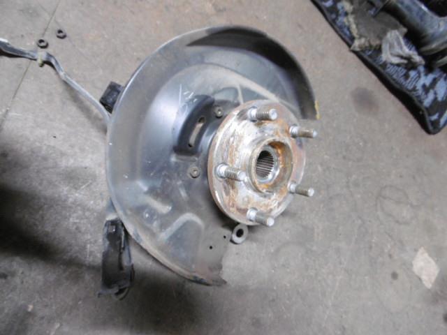 【中古】中古部品 ウィンダム MCV21 右フロントナックルハブ 【3310410000-001249425344310】