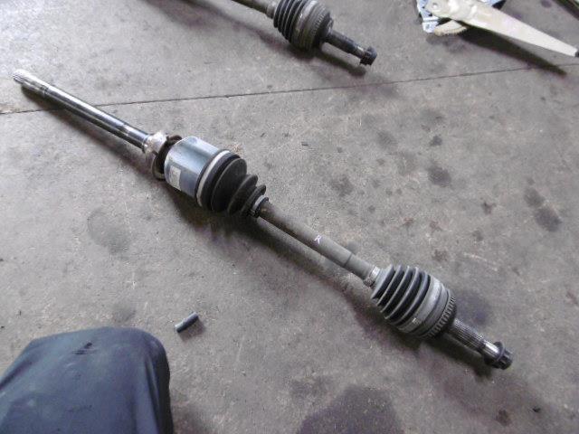 【中古】中古部品 bB NCP35 右フロントドライブシャフト 【3310410000-001372628242100】