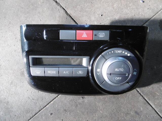 【中古】中古部品 タント L375S A/Cスイッチパネル 【3310410000-001324244160900】