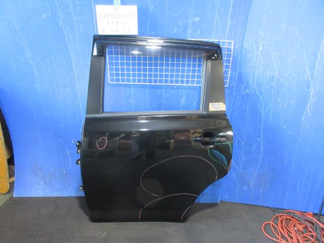 【中古】中古部品 ラクティス NCP100 左リアドア 【3310220100-220720000713400】