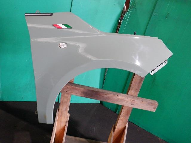 【中古】中古部品 フィアット 500 31214 右フロントフェンダー 【3340140100-000022203510600】