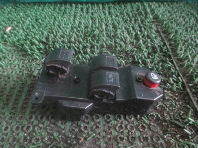 【中古】中古部品 ステップワゴン RF3 パワーウインドウスイッチ 【3500080000-220331000361900】