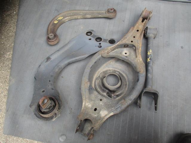 【中古】中古部品 アテンザ GJ5FP 右リアロアアーム 【3310190100-000223019251820】