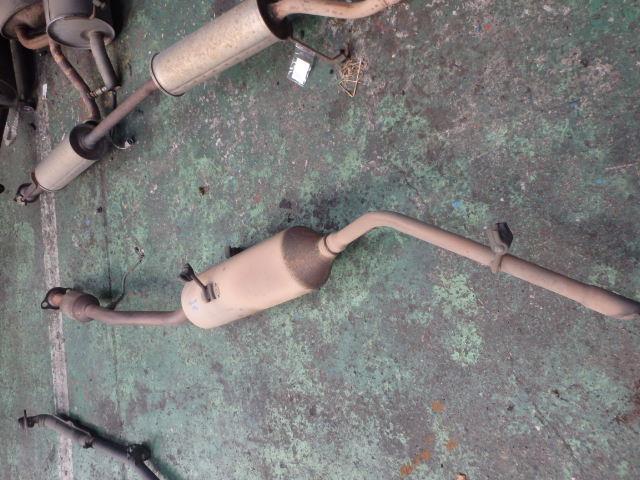 【中古】中古部品 ハイゼット S320V リアマフラー 【3331010800-000020140822500】(2)