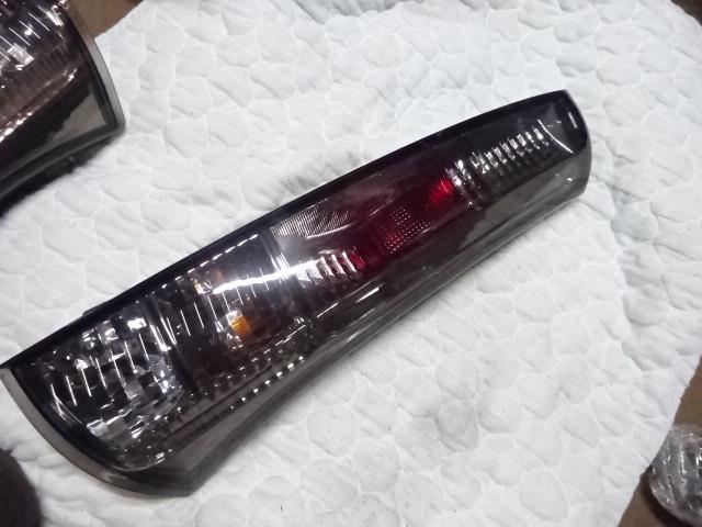 【中古】中古部品 パレット MK21S 右テールランプ 【3310410000-001655756715500】
