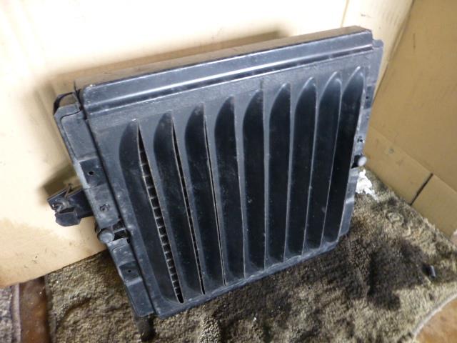 【中古】中古部品 タウンエース CM75 コンデンサー 【3310410000-001099038260600】