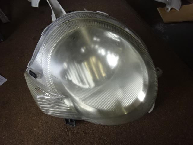 【中古】中古部品 シエンタ NCP81G 右ヘッドランプ 【3310410000-001533746710800】