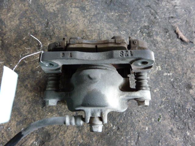 【中古】中古部品 アルト HA12V 右フロントキャリパー 【3310410000-000809003744330】