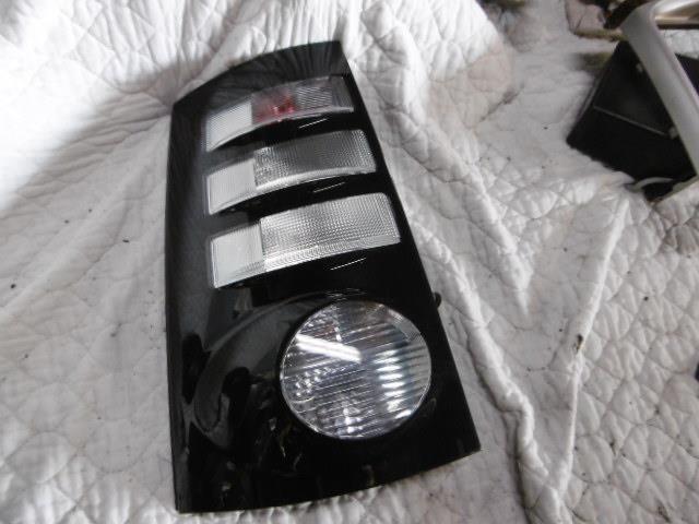 【中古】中古部品 シエンタ NCP81G 左テールランプ 【3310410000-001336173715600】