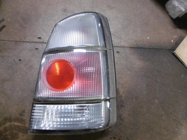 【中古】中古部品 プレオ RA1 右テールランプ 【3310410000-001364918015500】