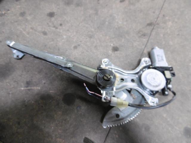 【中古】中古部品 オプティ L802S 右フロントドアレギュレータ・モーター 【3310410000-001399251613120】