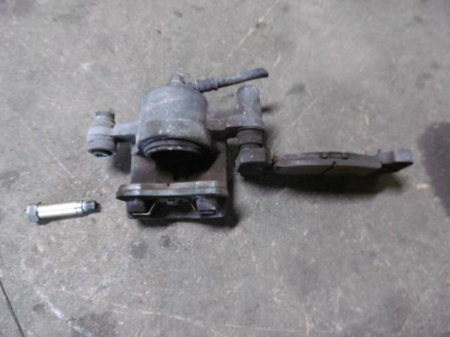 【中古】中古部品 プレオ RA1 右フロントキャリパー 【3310410000-001286067444330】