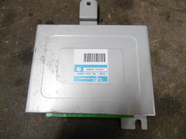 【中古】中古部品 サンバー TT2 エンジンコンピューター 【3310410000-001310669863100】