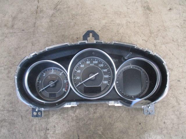 【中古】中古部品 アテンザ GJ2FW スピードメーター 【3310190100-000223020661400】