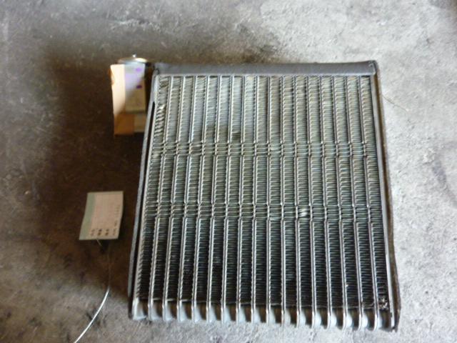 【中古】中古部品 ヴィッツ SCP10 A/Cクーリングユニット 【3310410000-000797247160800】