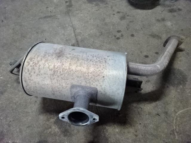 【中古】中古部品 ヴォクシー ZRR70W リアマフラー 【3310410000-001581963522500】