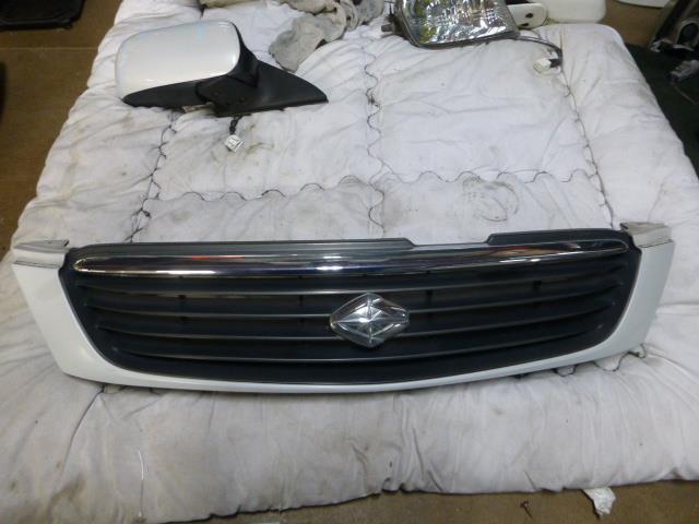 97797■ ZRT261 プレミオ 右 ドアミラー 右側 ウインカー 付き 070 パール 2025年最新Yahoo!オークション -zrt261 ドアミラーの中古品・新品