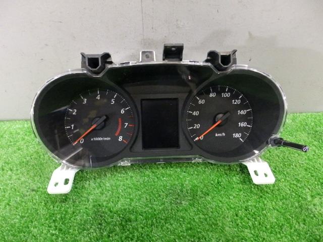 【中古】中古部品 デリカD5 CV2W スピードメーター 【3260250000-000022133261400】