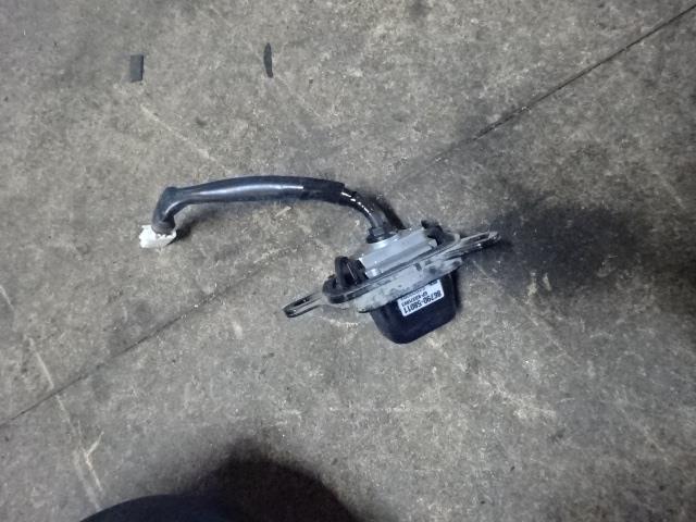 【中古】中古部品 アルファード MNH15W カメラ 【3310410000-001582476115850】