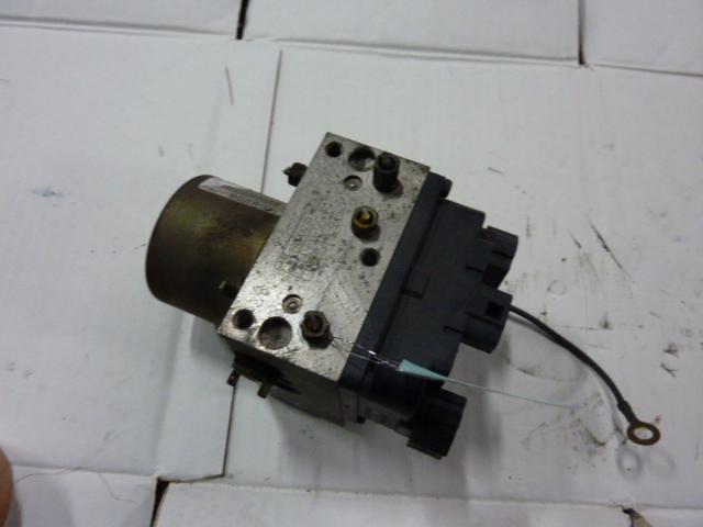 【中古】中古部品 セドリック PY33 ABSアクチュエーター 【3310410000-000864795042500】