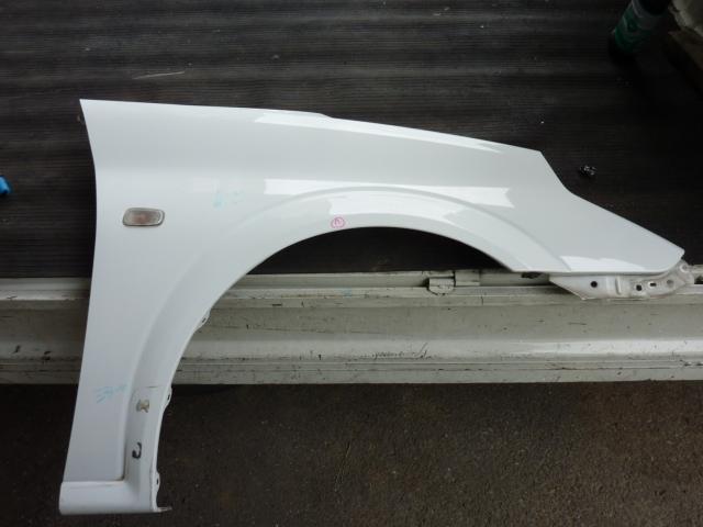 【中古】中古部品 オーパ ACT10 右フロントフェンダー 【3310410000-000928985110600】