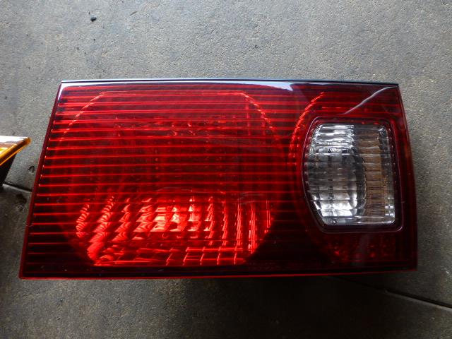 【中古】中古部品 イプサム SXM10G リアフィニッシャーパネル 【3310410000-000990323915200】