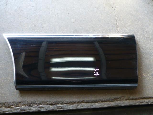 【中古】中古部品 クラウンマジェスタ UZS171 ドアプロテクター 【3310410000-001066141017600】