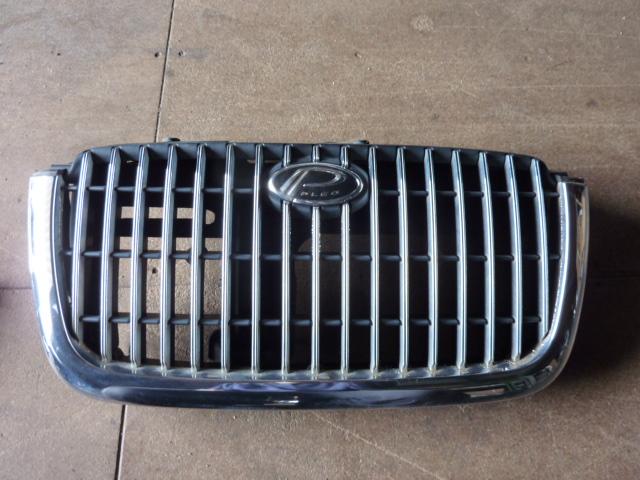 【中古】中古部品 プレオ RA1 ラジエータグリル 【3310410000-000935410210400】