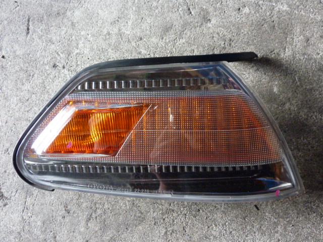 【中古】中古部品 マークII GX100 右クリアランスランプ 【3310410000-000828898611000】